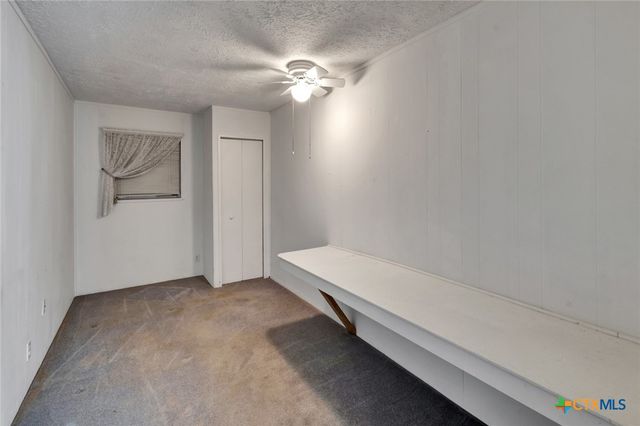 925 Eden Roc Street, Victoria, TX 77904
