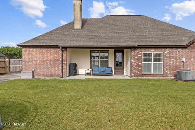 109 Grand Lake Drive, Arnaudville, LA 70512