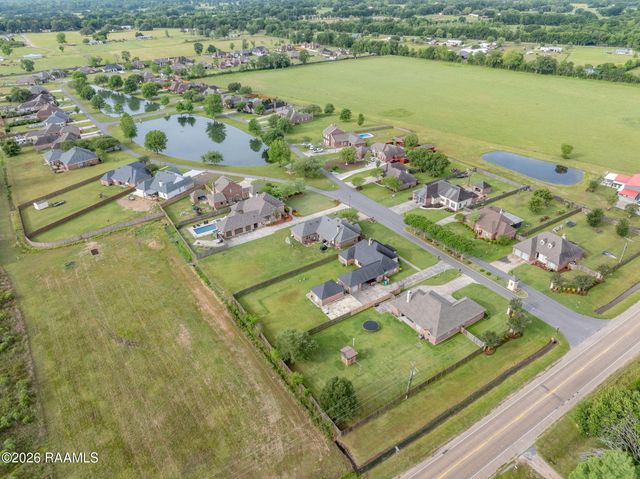 109 Grand Lake Drive, Arnaudville, LA 70512