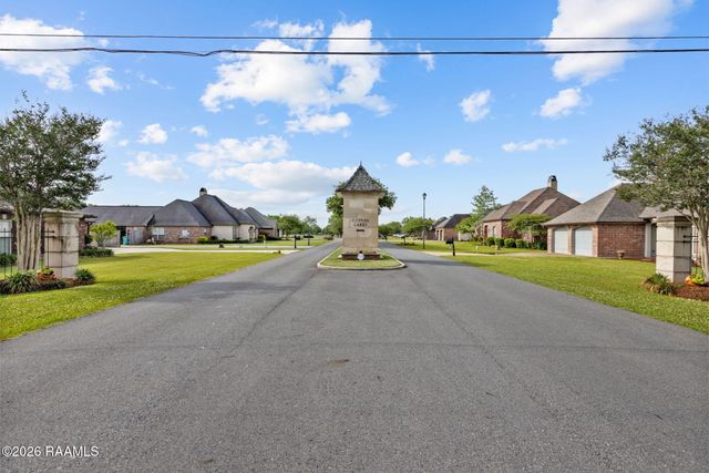 109 Grand Lake Drive, Arnaudville, LA 70512