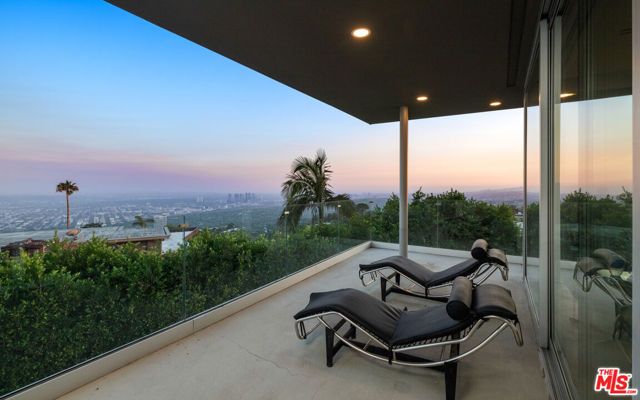 9362 Nightingale Drive, Los Angeles, CA 90069