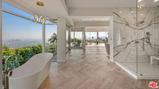 9362 Nightingale Drive, Los Angeles, CA 90069