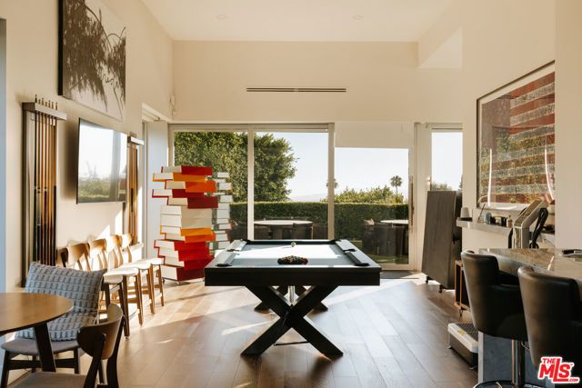 9362 Nightingale Drive, Los Angeles, CA 90069