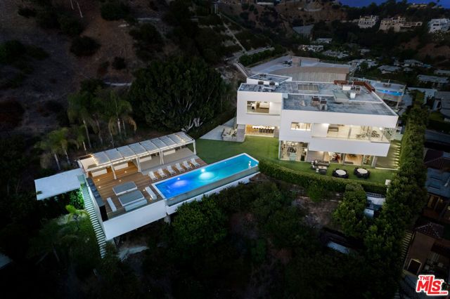 9362 Nightingale Drive, Los Angeles, CA 90069