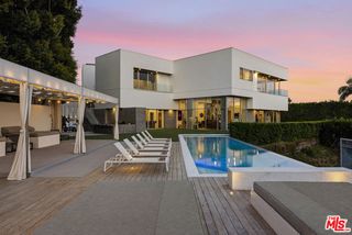 9362 Nightingale Drive, Los Angeles, CA 90069