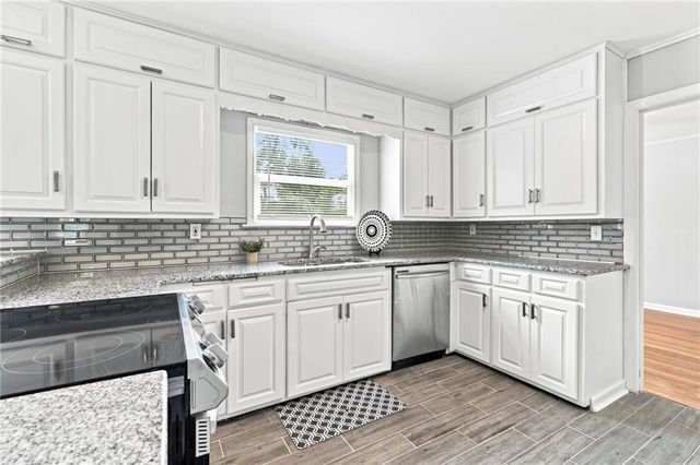 9801 E 71st Terrace, Raytown, MO 64133