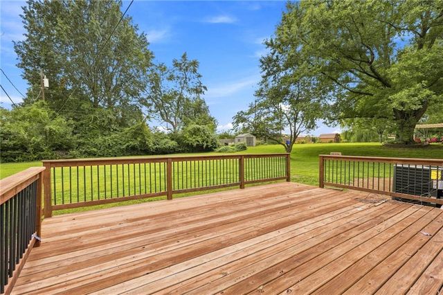 9801 E 71st Terrace, Raytown, MO 64133