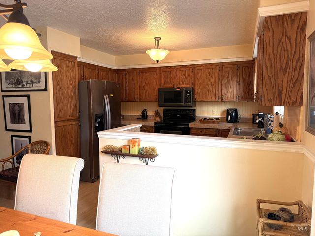 2561 Indian Trail, Twin Falls, ID 83301