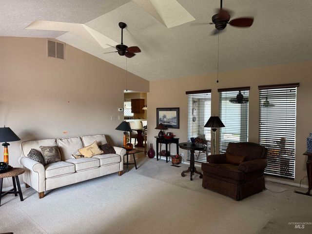 2561 Indian Trail, Twin Falls, ID 83301