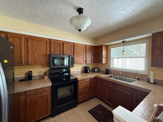 2561 Indian Trail, Twin Falls, ID 83301