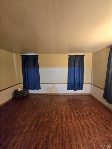 401 S Van Buren Street, New Athens, IL 62264