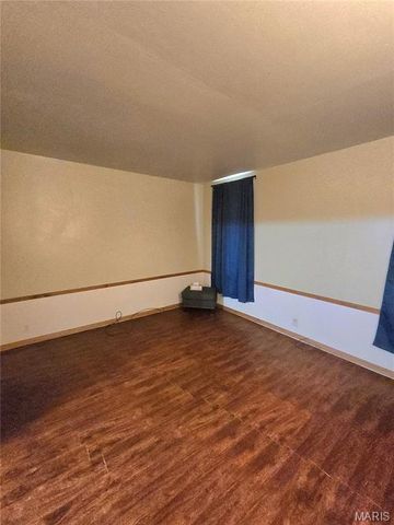 401 S Van Buren Street, New Athens, IL 62264