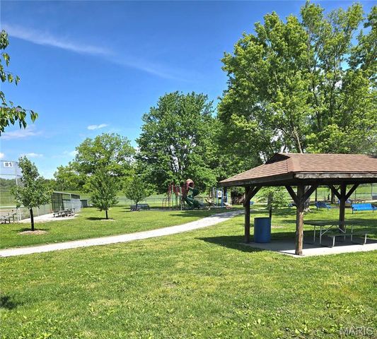 401 S Van Buren Street, New Athens, IL 62264