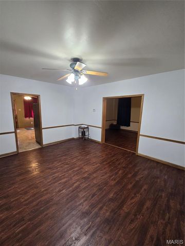 401 S Van Buren Street, New Athens, IL 62264