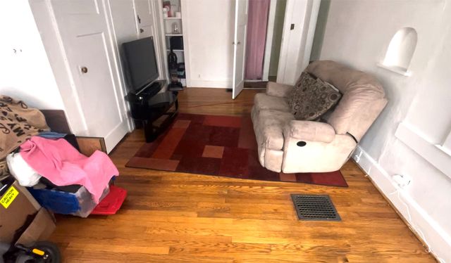 3903 University Avenue, Des Moines, IA 50311