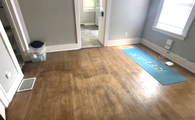 3903 University Avenue, Des Moines, IA 50311