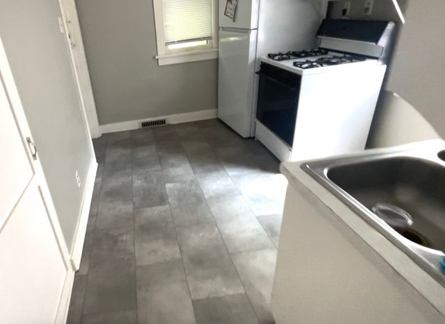 3903 University Avenue, Des Moines, IA 50311