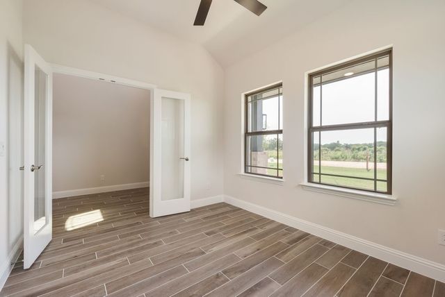 816 Sanders Road, Whitesboro, TX 76273