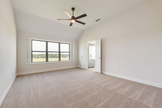 816 Sanders Road, Whitesboro, TX 76273
