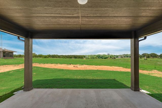 816 Sanders Road, Whitesboro, TX 76273
