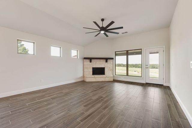 816 Sanders Road, Whitesboro, TX 76273