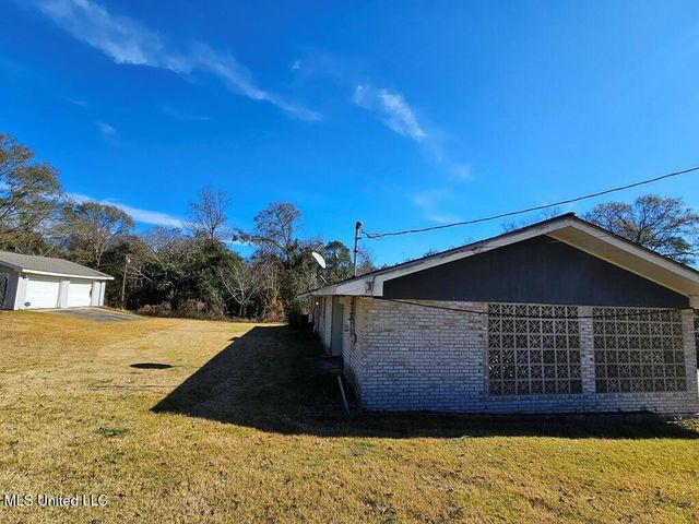 313 S Woodard Street, Poplarville, MS 39470