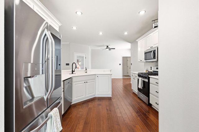 2306 Chandler Court, Sherman, TX 75092