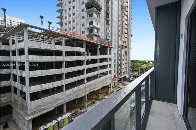 229 SW 9th St 405, Miami, FL 33130