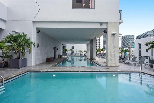 229 SW 9th St 405, Miami, FL 33130