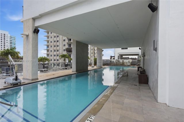 229 SW 9th St 405, Miami, FL 33130