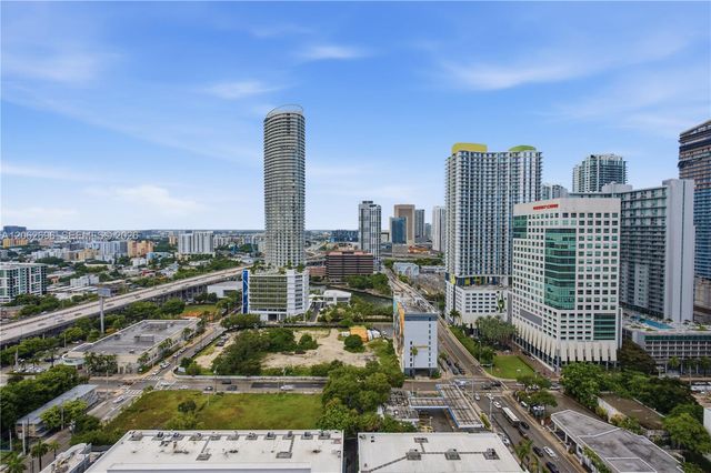 229 SW 9th St 405, Miami, FL 33130
