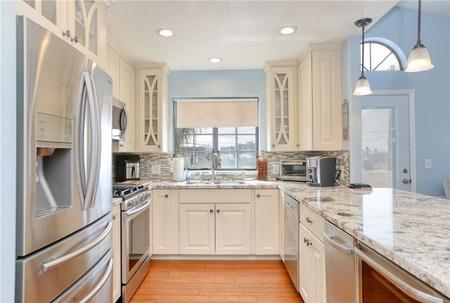 461 Brighton Avenue, Grover Beach, CA 93433