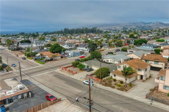 461 Brighton Avenue, Grover Beach, CA 93433