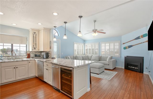 461 Brighton Avenue, Grover Beach, CA 93433