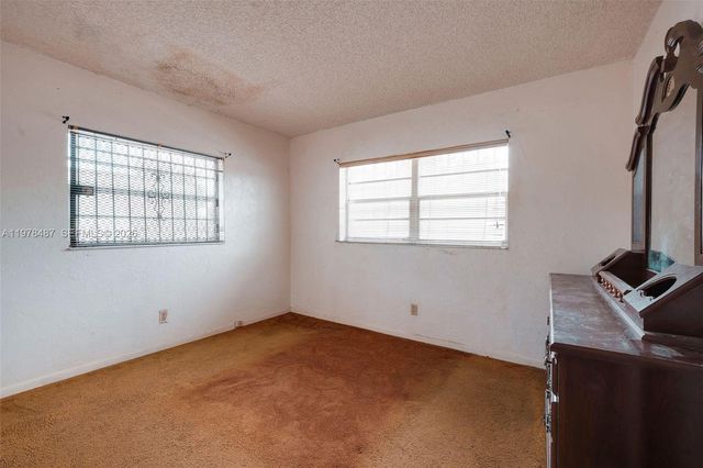 4531 SW 20th St, West Park, FL 33023