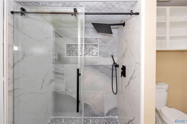 409 Hobbs Road SE, Huntsville, AL 35803