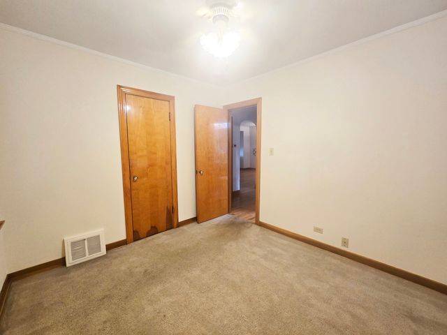 10342 S Christiana Avenue, Chicago, IL 60655
