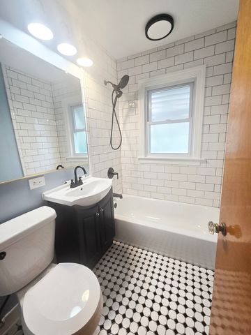10342 S Christiana Avenue, Chicago, IL 60655