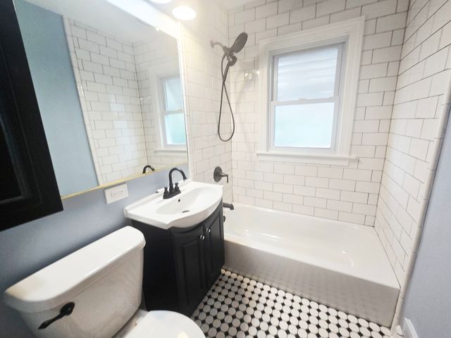 10342 S Christiana Avenue, Chicago, IL 60655