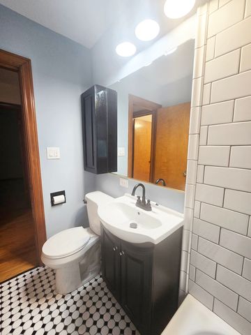 10342 S Christiana Avenue, Chicago, IL 60655