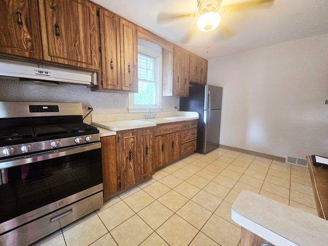10342 S Christiana Avenue, Chicago, IL 60655