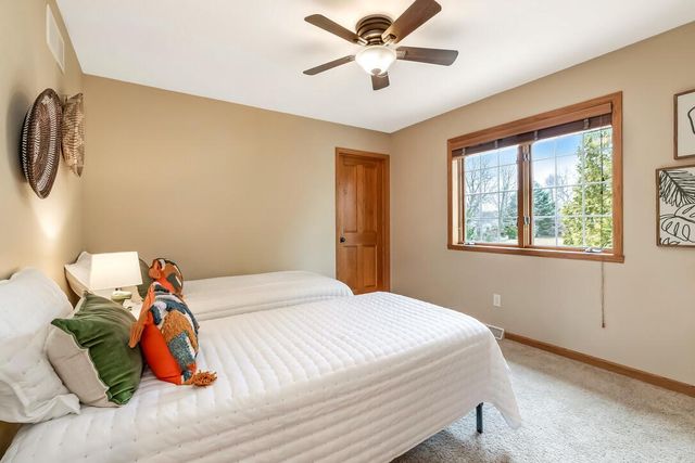 1239 Canary LANE, Grafton, WI 53024