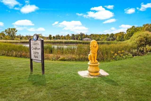 1239 Canary LANE, Grafton, WI 53024