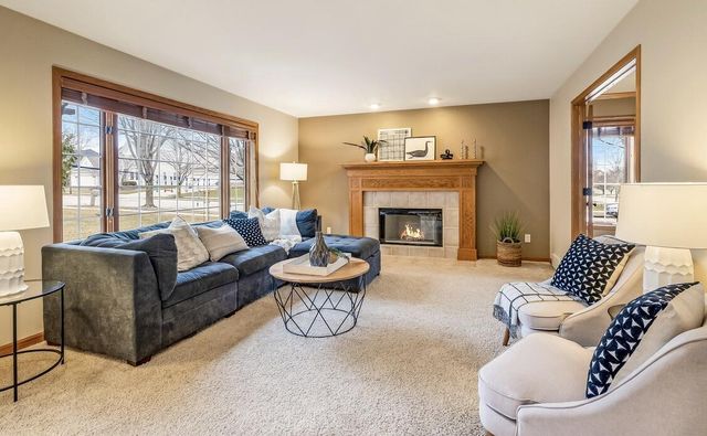 1239 Canary LANE, Grafton, WI 53024