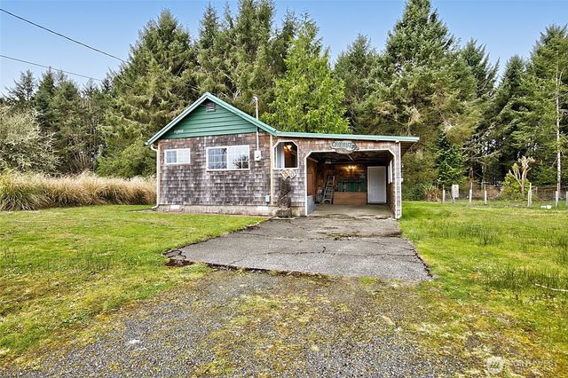 39 Oyehut Road, Hoquiam, WA 98550