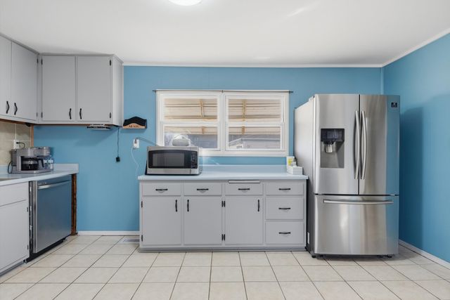 728 Farragut Avenue, Romeoville, IL 60446