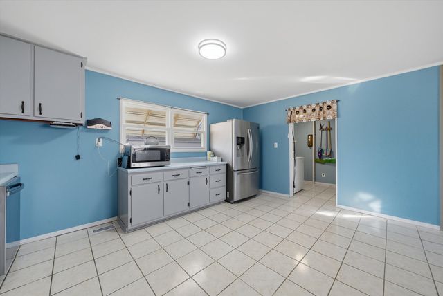 728 Farragut Avenue, Romeoville, IL 60446