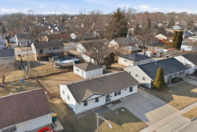 728 Farragut Avenue, Romeoville, IL 60446