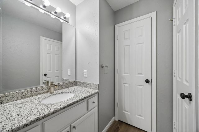 1422 Hillside Forest Drive, Sugar Land, TX 77479