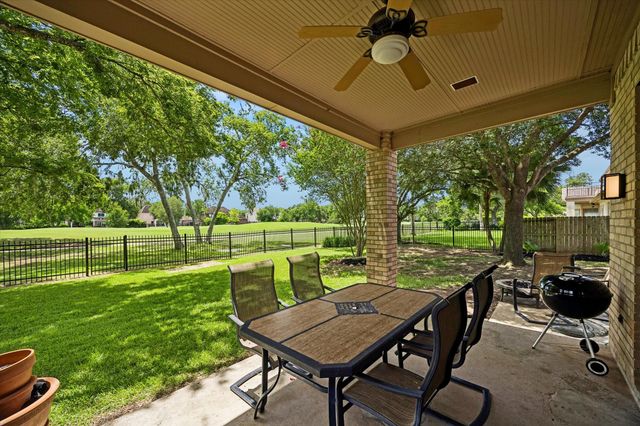 1422 Hillside Forest Drive, Sugar Land, TX 77479